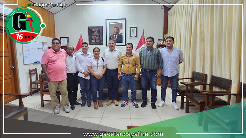 Alcalde de Tahuania y Gobernador Regional de Ucayali Acuerdan Implementar Energía Solar en Bolognesi