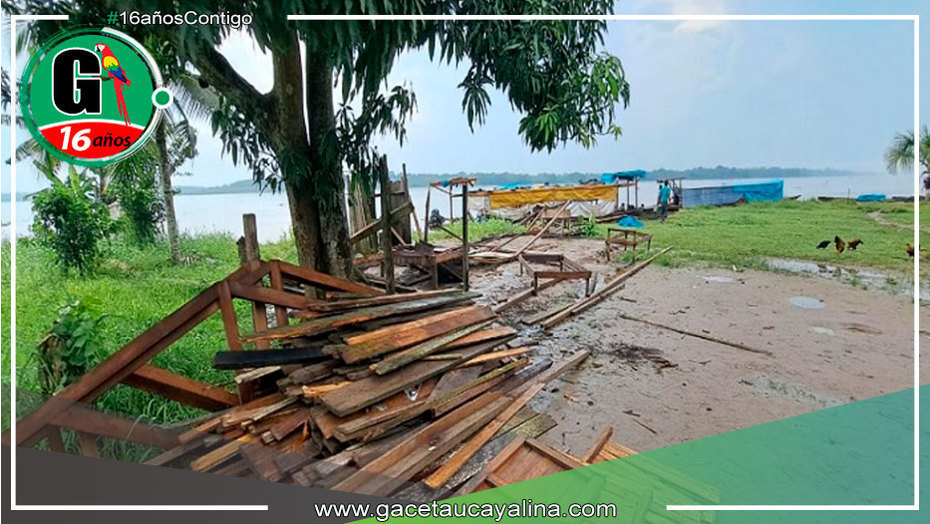 Indeci Loreto entrega ayuda humanitaria a familias afectadas por desborde del río Ucayali