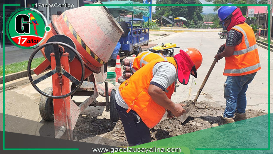 Obras de agua y desagüe avanzan pese a intensas lluvias en Atalaya